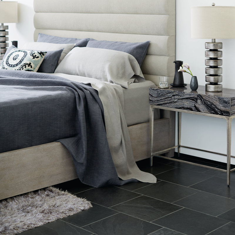 Linea 1 - Drawer Nightstand