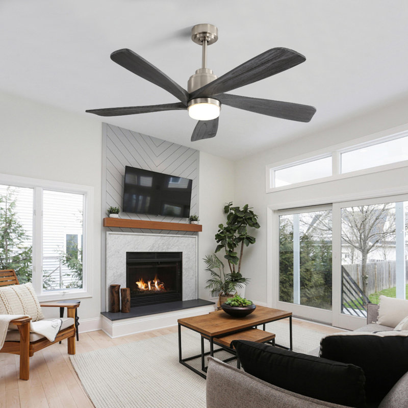 Ventilateur de plafond moderne 52 pouces avec lumière à DEL à intensité variable et 5 pales en bois massif avec télécommande et moteur à courant continu réversible