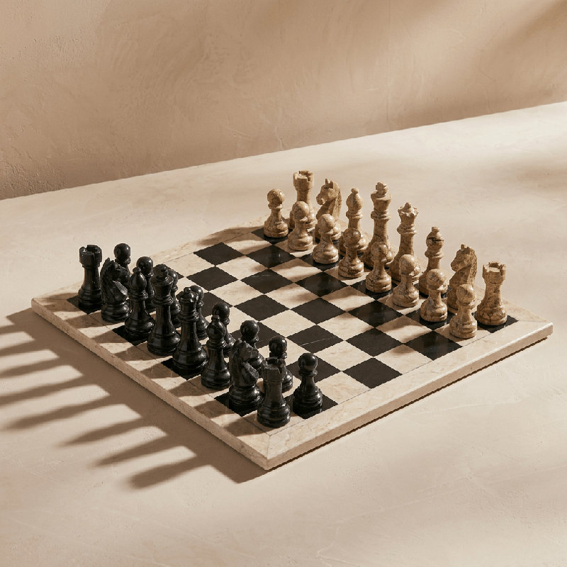 Jeu d'échecs en marbre, Corail / noir, L 15 po x l 15 po x H 1 po