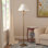 Lampe sur pied à bras articulé - 150 cm de hauteur, métal bronze antique, bras réglable, 150 W, douille E26, interrupteur à 3 positions, abat-jour rigide en tissu blanc cassé, style de vie