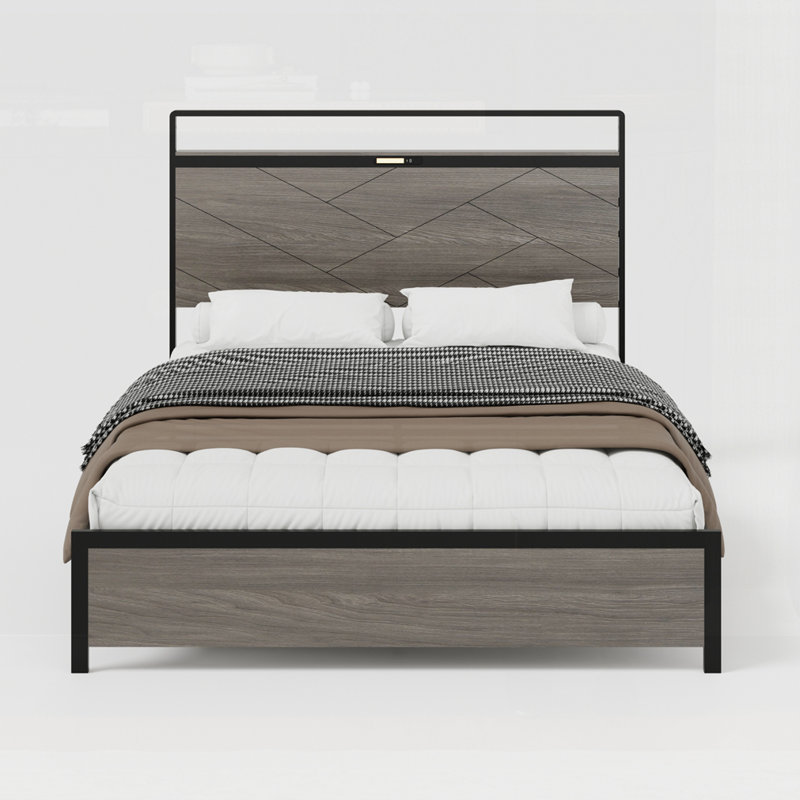 Grand lit plateforme en bois, Grand