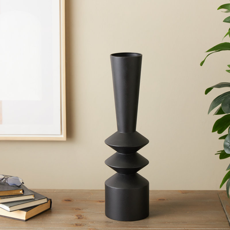 Vase cannelé en métal Cole And Grey