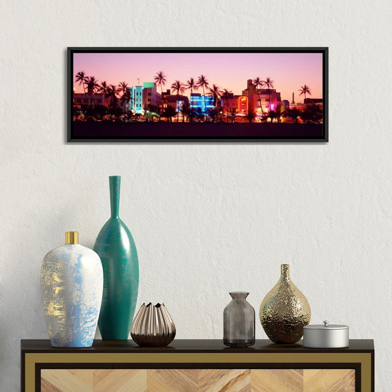 « night ocean drive, miami beach, floride », reproduction de photo sur toile, H 12 po x l 36 po x P 1,5 po