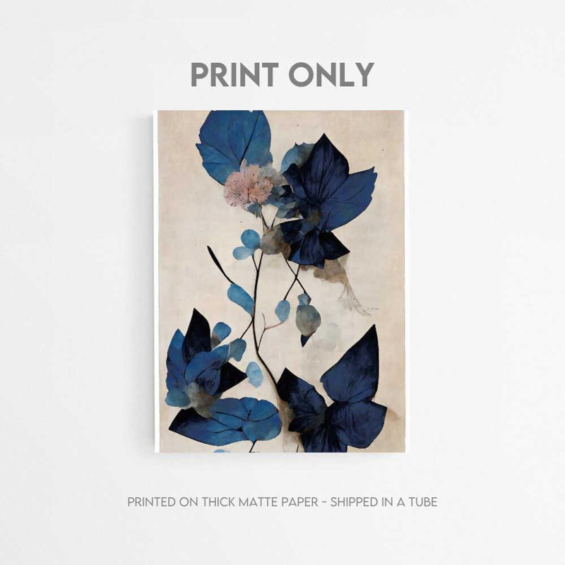 «Midnight Botanica»: Moody Florals (encadré, prêt à être accroché), H 32 po x l 24 po, Impression encadrée avec passe-partout