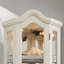 Vitrine de coin lumineuse, vitrine de style couronne avec portes et tablettes en verre trempé, ampoule incluse, décor de rangement en coin pour le salon et la chambre à coucher, finition blanche-133702354