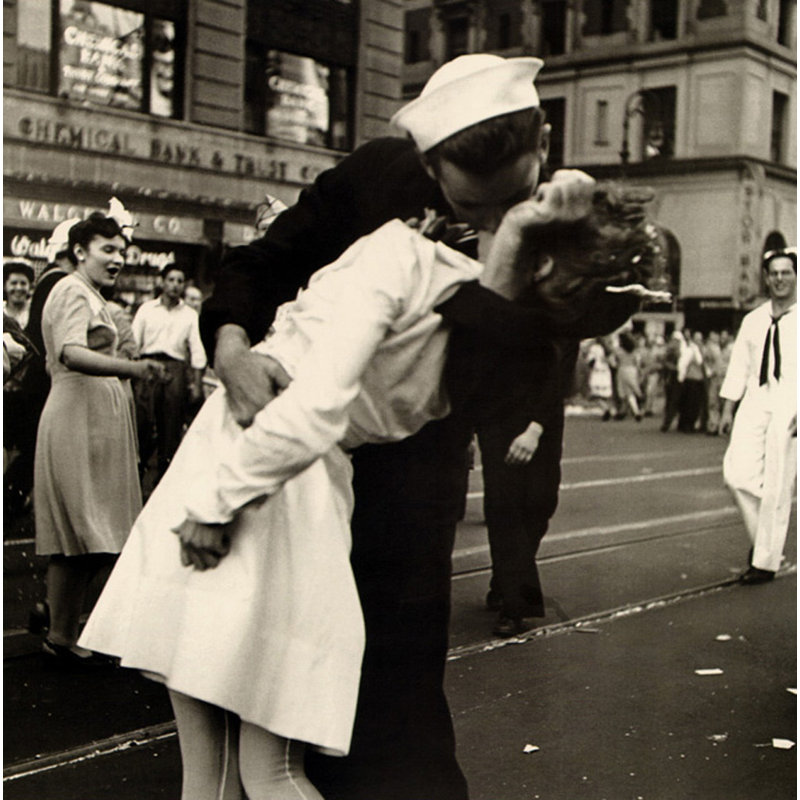 War's End Kiss