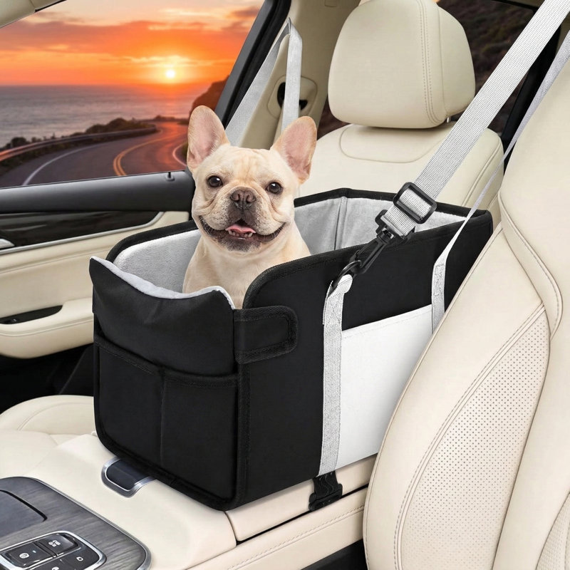 Siège d'appoint portatif pour petits chiens; comprend une laisse de sécurité, des sangles de fixation réglables, un coussin lavable et une poche de rangement intégrée; console centrale idéale pour les voyages; Finition noire.