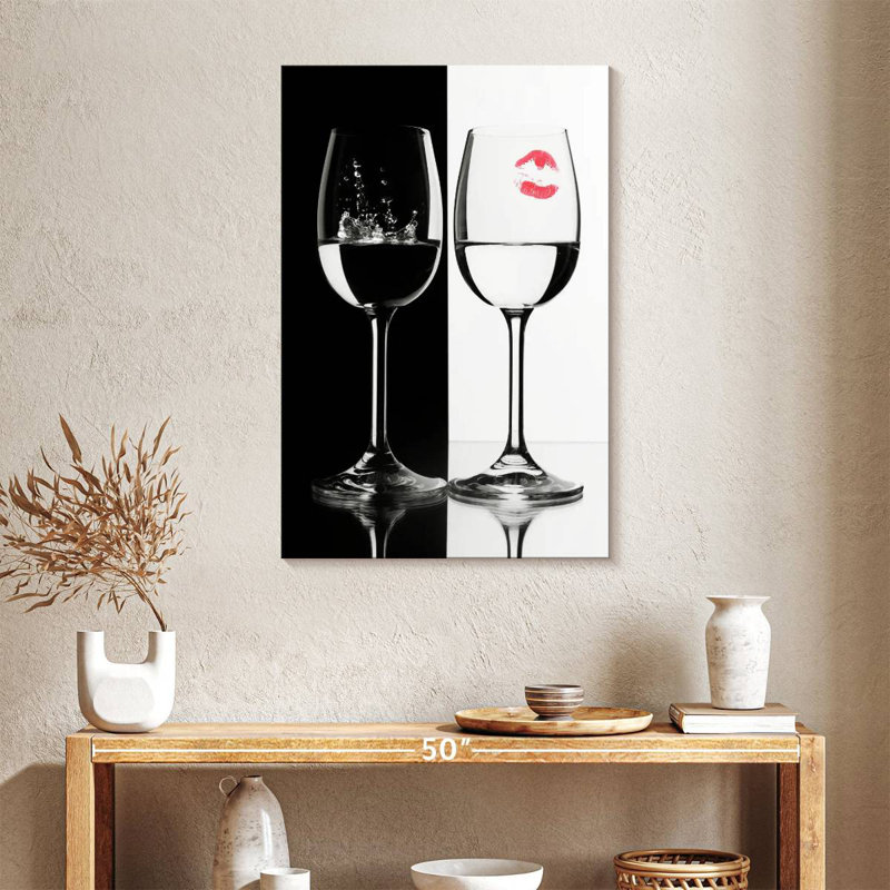 Yarlin Black And White Wine, 24" H x 16" W
