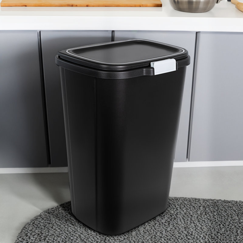 Black Plastic Manual Lift Trash Can Set - 13 Gallons