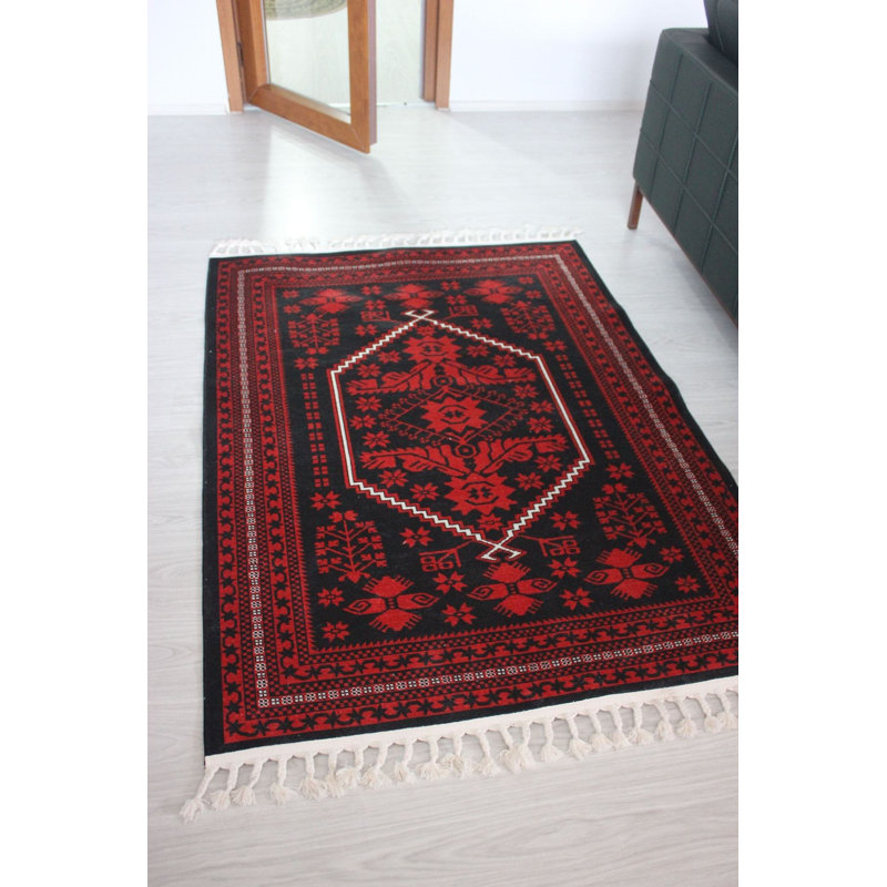 Tapis noir Pasha, Sous-tapis rectangulaire 4 pi 11 po x 7 pi 7 po in