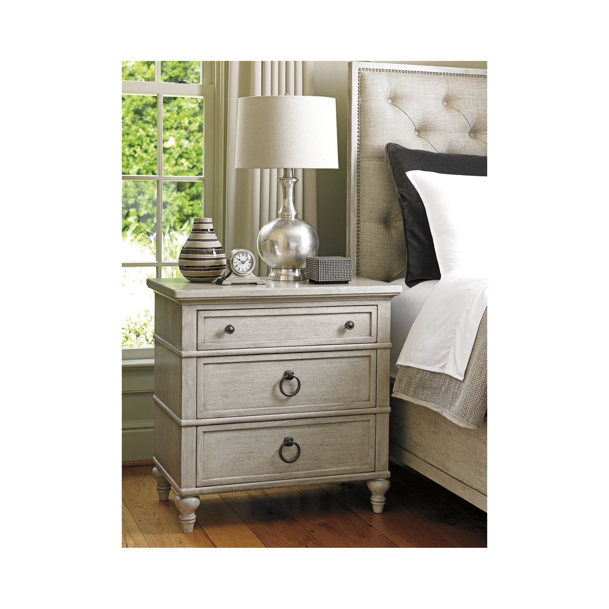 Oyster Bay Cedarhurst Nightstand