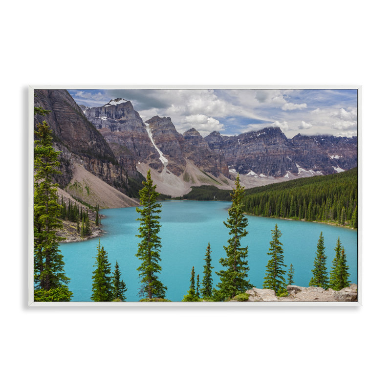«Vivid Blue Valley Pond», estampe numérique par Marty Hulsebos, Estampe numérique encadrée blanc bord de mer