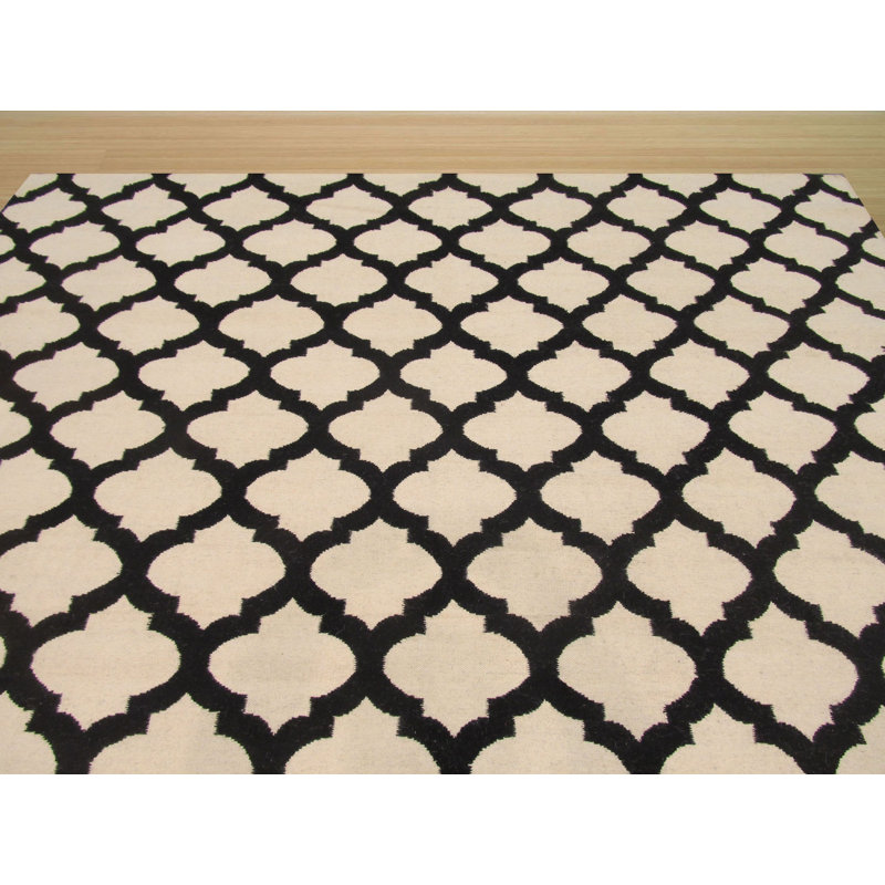 Tapis noir moderne en laine noué à la main Ogee Lattice, 8 pi x 10 pi