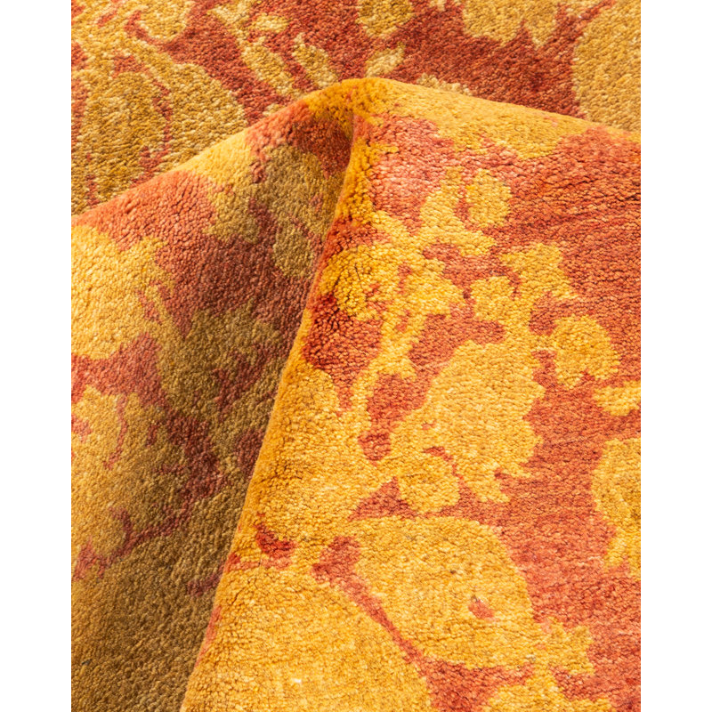 Classic One-of-a-Kind 4' 0" x 5' 10" Hand Knotted Area Rug