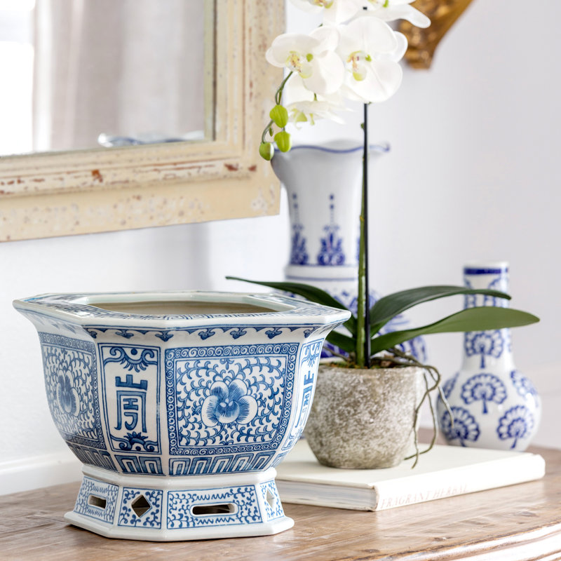 Southern Classic Planter