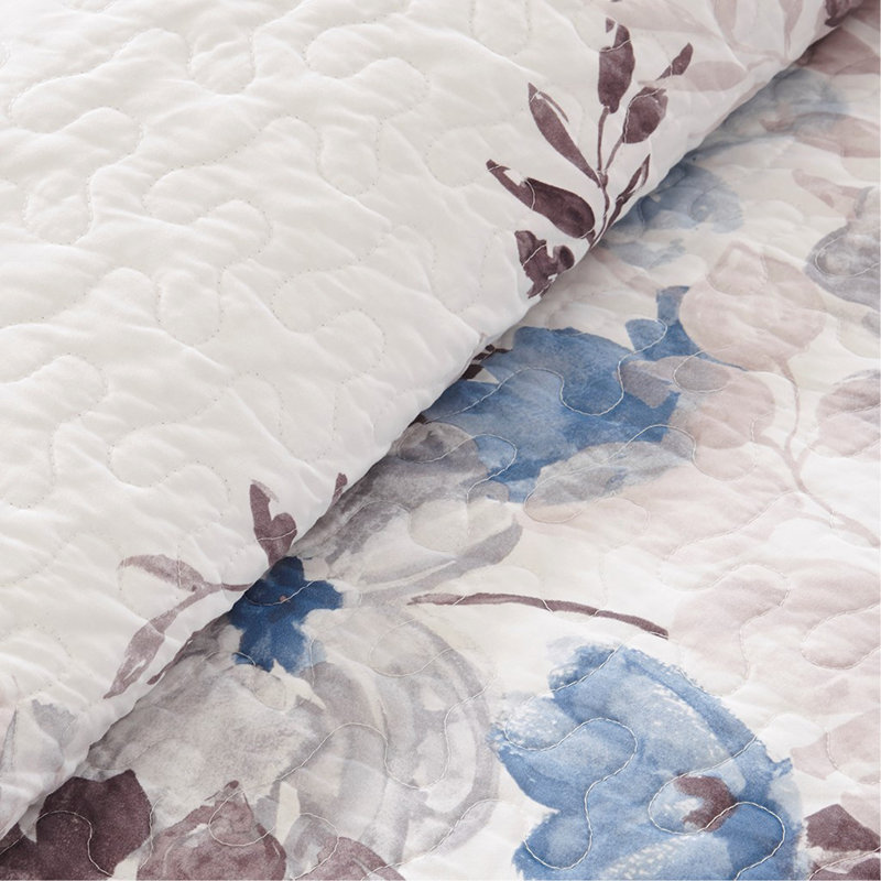 6 Piece Printed Quilt Set With Throw Pillows, Blue, King Quilt + 5 Additional Pieces