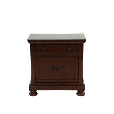 Table de chevet en cerisier antique