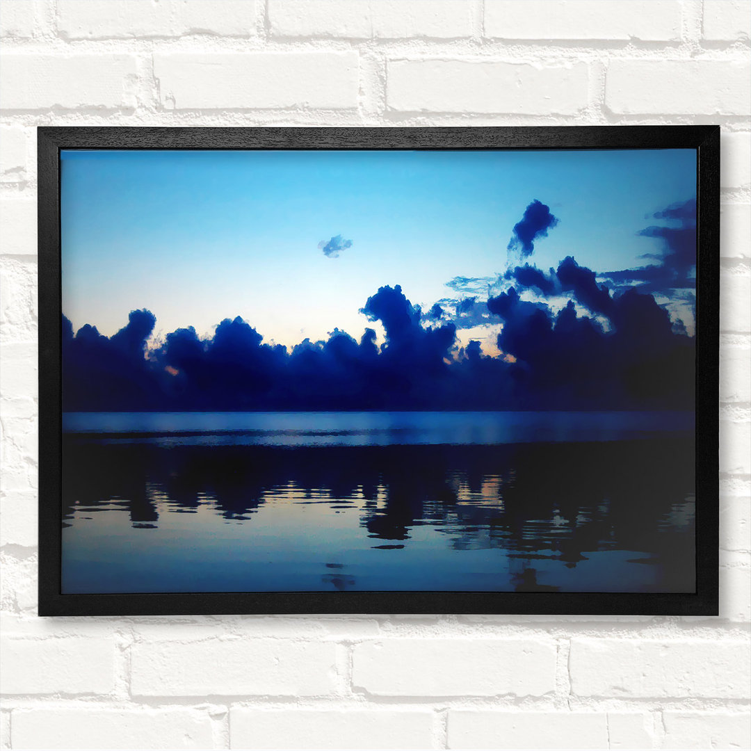 Blue Ocean Skies At Daybreak Gerahmter Druck Wandkunst