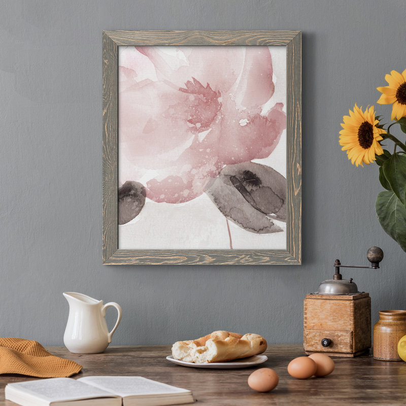 Blush Bloom I - peinture sur toile encadrée, H 44 po x l 31 po x P 1 po, Gris