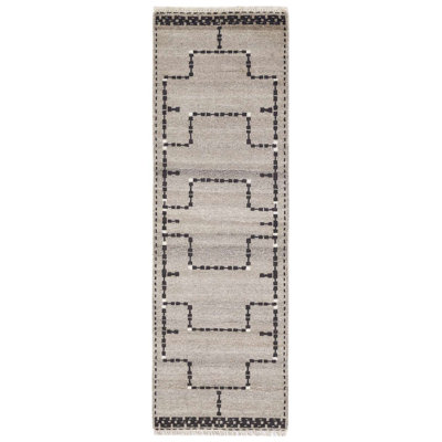 Sana Rug: Decorator Hand Knotted Rug in Natural/Black