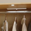 Garde-robe moderne à 4 portes Alora avec miroir et détecteur de mouvement Alora