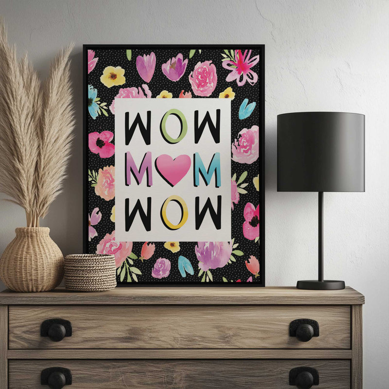 «Wow Mom Wow» par Elizabeth Tyndall, reproduction d'art, L 18 po x H 24 po, Noir, Toile avec cadre