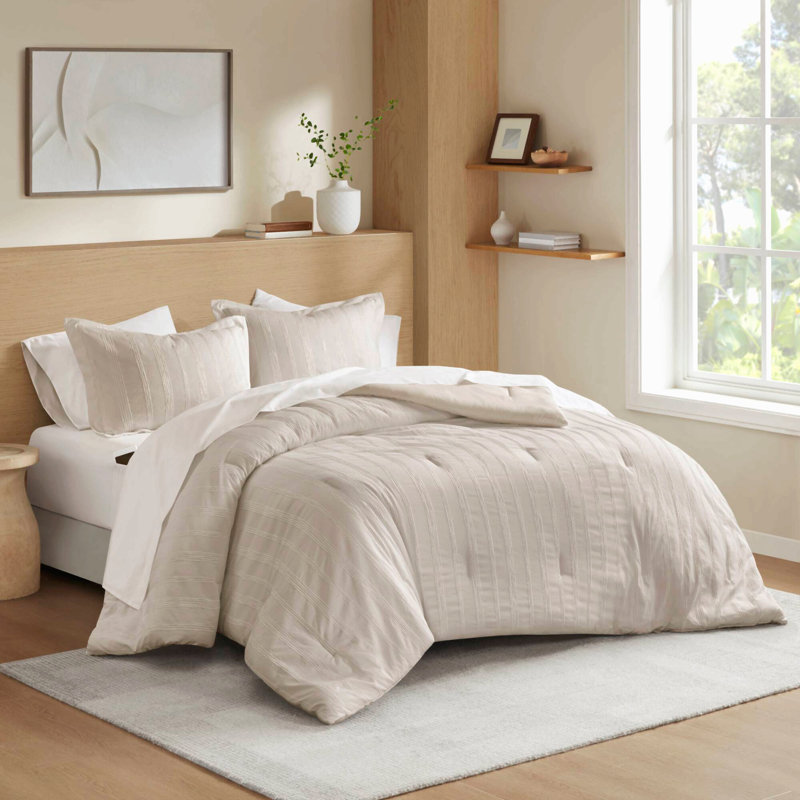 Ensemble de couette de luxe 7 pièces à rayures tissées, format King californien, Neutre