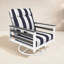 Chaise berçante d'extérieur en métal avec coussin Sunbrella Townsend-116257276