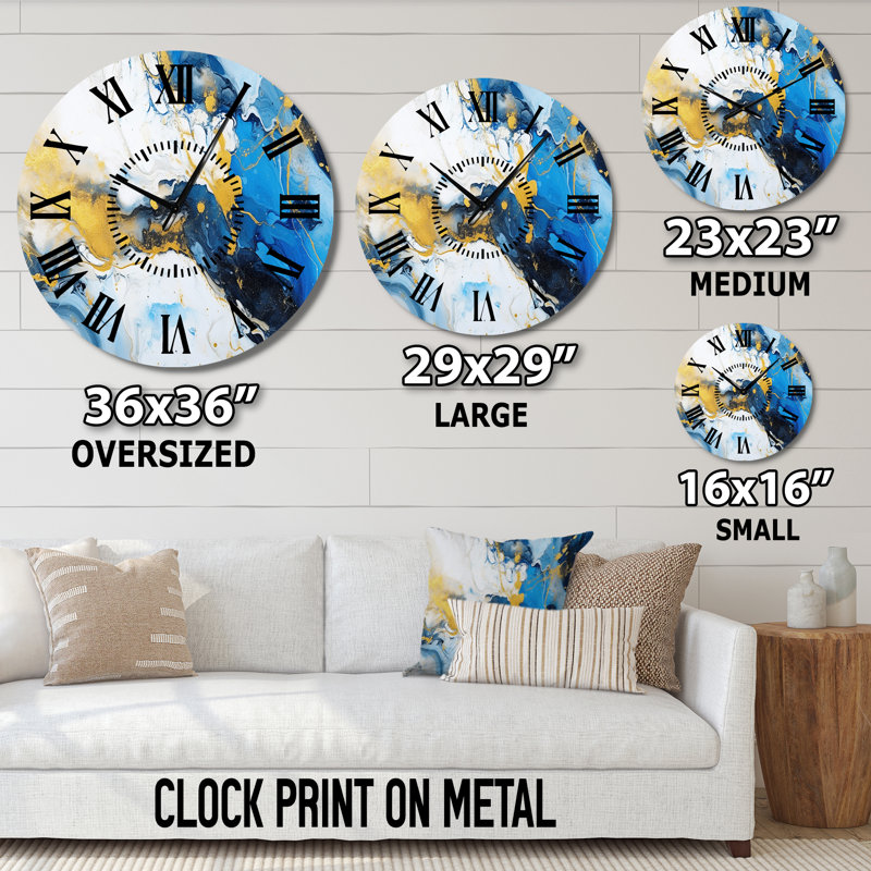 Horloge murale abstraite bleue et dorée à motif abstrait fluides de luxe IV, Médium