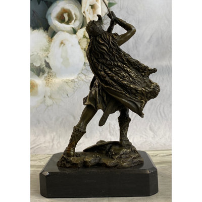Sculpture «Holice Viking Warrior» par Kamiko