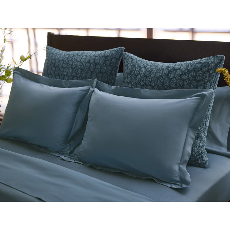 Mirada Organic Matelasse Sham, Midnight Indigo Chrysanthemum