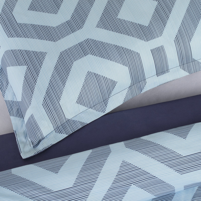 Serta Simply Clean Skyler Textured Geometric Antimicrobial 2-Piece Comforter Set, Light Blue/Navy
