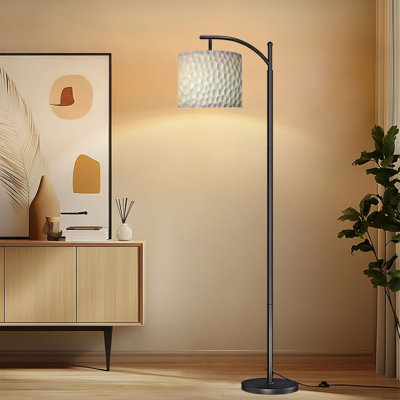 Lampe sur pied à arc avec abat-jour réglable Gros plan sur la surface de la balle de golf Lampe sur pied à bosses 3 températures de couleur Lampe à mât haut avec interrupteur au pied pour la chambre à coucher