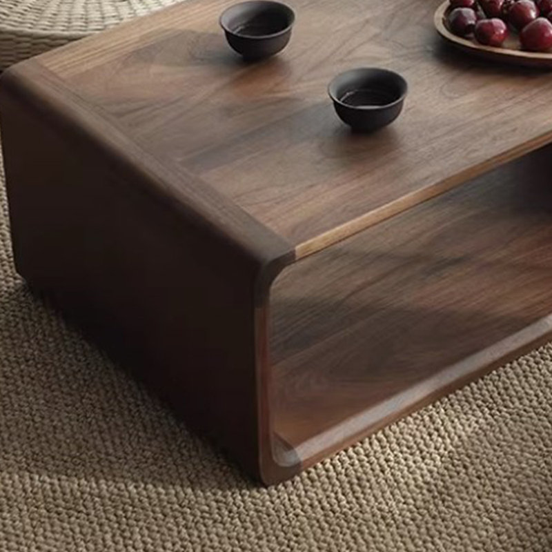 Table basse rétro au design minimaliste
