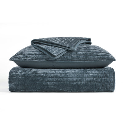 Velvet Quilt Set