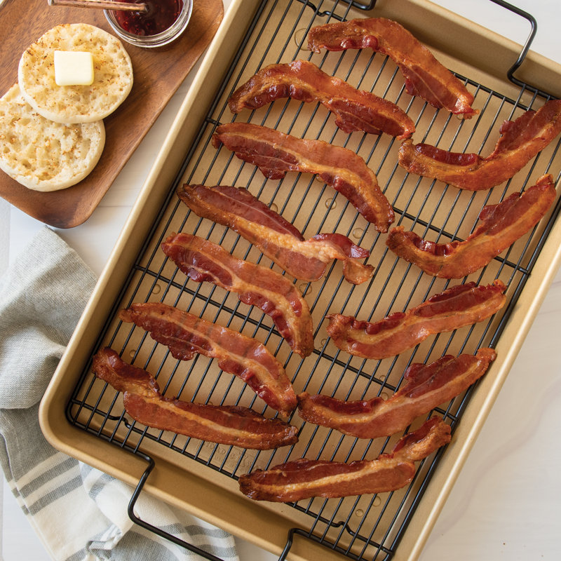Gold Nonstick High-Sided Baking Tray with Black Rack