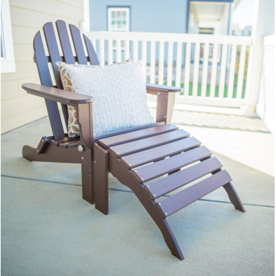 Chaise Adirondack pliante en plastique / résine avec repose-pieds Leighton