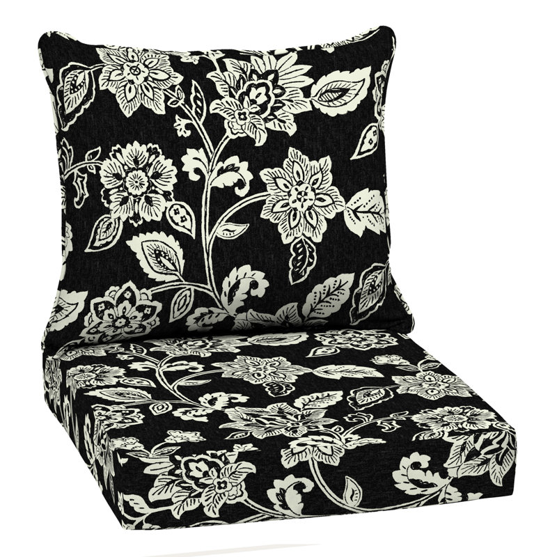ARDEN Outdoor Lounge Chair 5.75" Cushion, Deep Green Geometric, 5" H x 22" W x 24" D