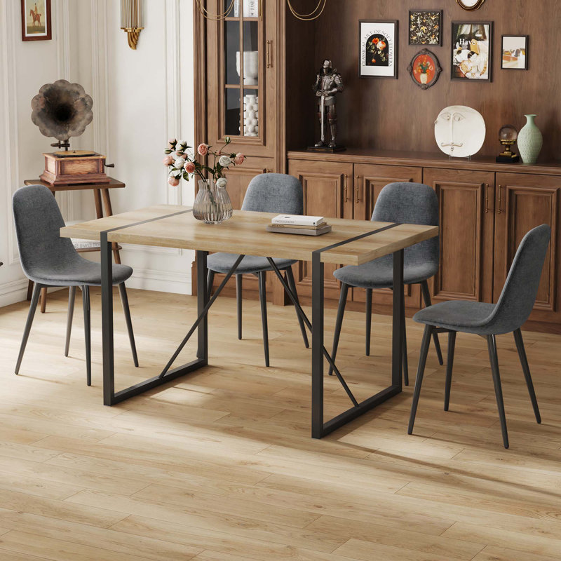 Ensemble de table et de chaises, chaises d'appoint rembourrées de style médiéval moderne, chaises de salle à manger et table de salle à manger rectangulaire en bois aggloméré rustique et industriel.