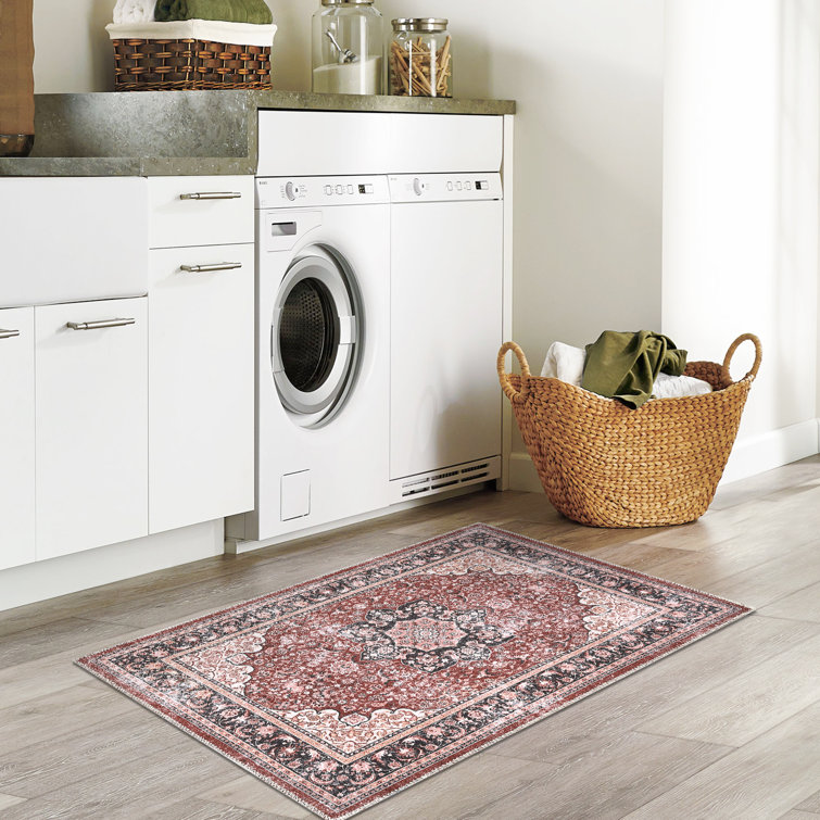 Aderito Washable Indoor Rug