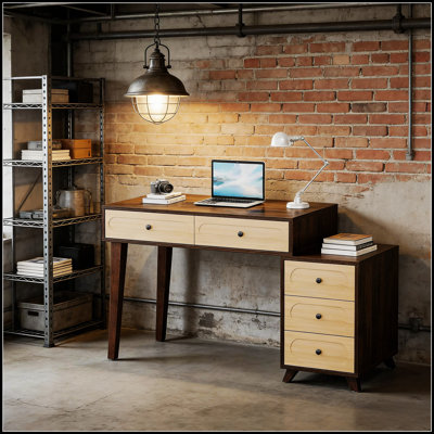 Table d'écriture compacte avec tiroirs, surface de travail spacieuse et beaucoup de rangement pour un bureau à domicile organisé et productif