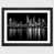 Toile encadrée de bois rustique foncé