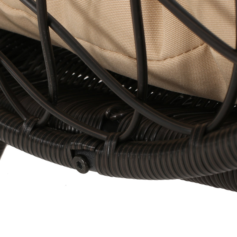 Chaise Cozy Basket pour utilisation en terrasse
