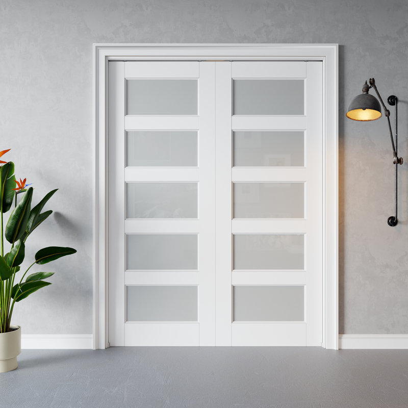 Porte intérieure coulissante à 5 carreaux en verre dépoli, MDF CARB P2 et verre trempé SGCC, avec cadre renforcé et quincaillerie incluse, pour chambre à coucher, préfinie et imperméable, idéale pour garde-manger, chambre, salle de bain et garde-robe, teinture facile à appliquer soi-même, 162,5 cm x 243,8 cm