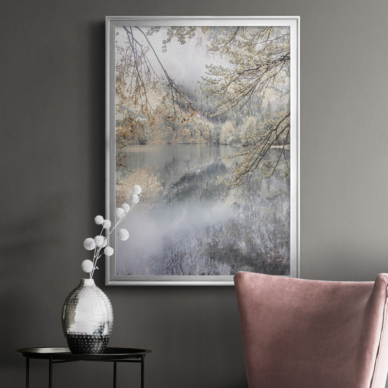 «Misty Lake», reproduction encadrée de qualité supérieure - prête à être accrochée, Argent, H 24,5 po x l 18,5 po x P 1 po