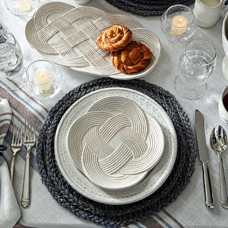 Le Panier Dinner Plate, Whitewash