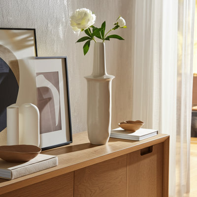 White Modern Ceramic Table Vase For Home Decor, Decorative Flower Vase With Unique Contemporary Design, Perfect For Displaying  Fresh or Faux Floral Arrangements In Any Space, Cream