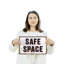 Enseigne de sécurité en aluminium 10 po x 14 po Safe Space Street-119480648