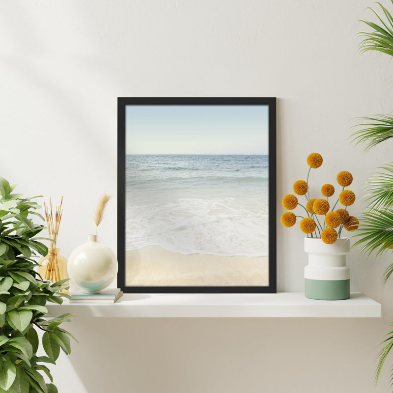 «Beach Shore Ocean Washed Out Pastel Duotone» sur papier, Noir, H 14 po x l 11 po