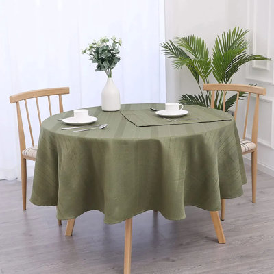 Nappe rectangulaire en tissu damier de la Saint-Valentin - 60 x 102 po - Nappe en polyester à motif de cœur en cœur, protecteur de table pour la fête, le mariage, la décoration de la Saint-Valentin, rouge et blanc